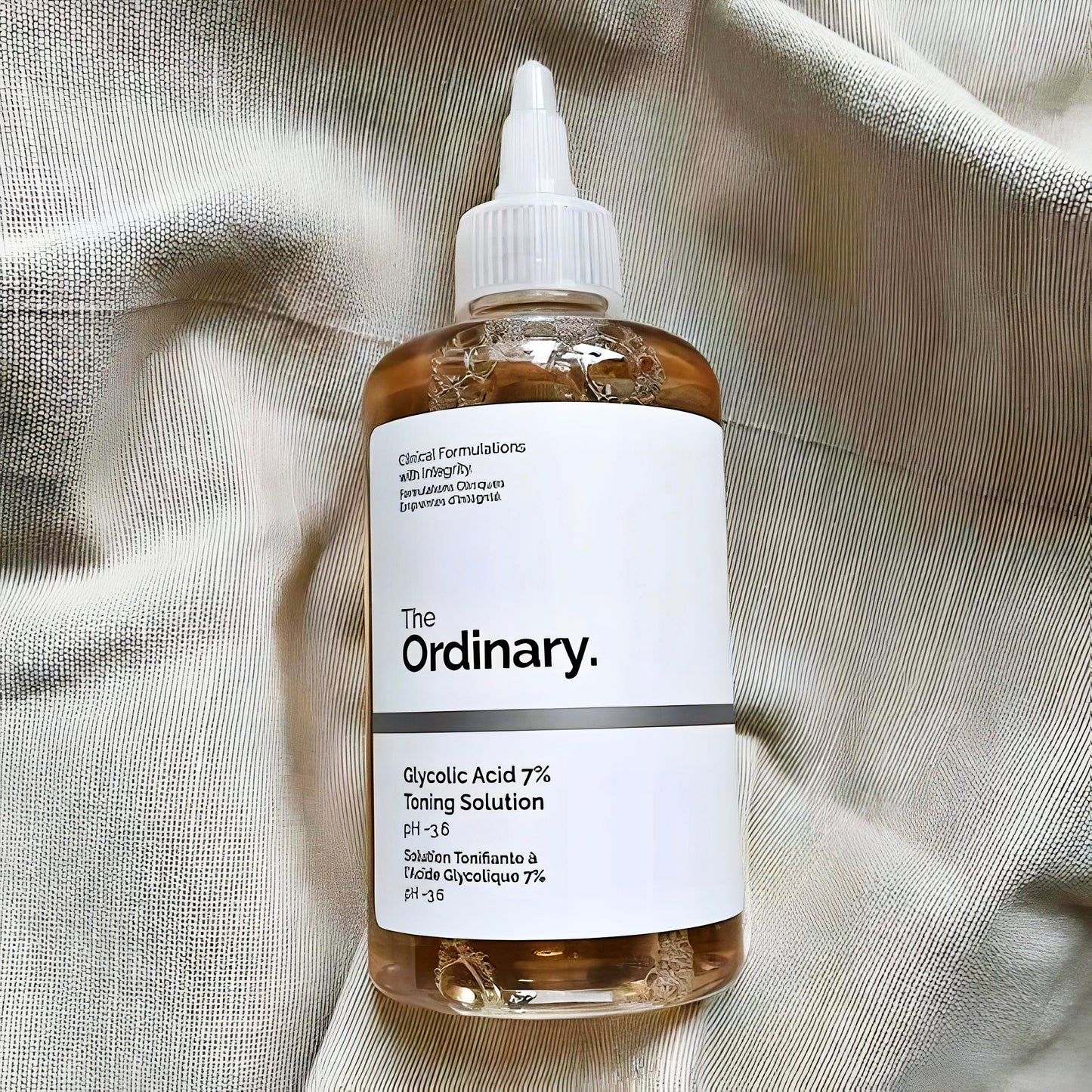 The Ordinary Glycolic Acid 7% Toning Solution – Exfoliating Face Toner for Radiant Skin, Removes Dead Skin Cells, Brightens & Smoothens, 240ml