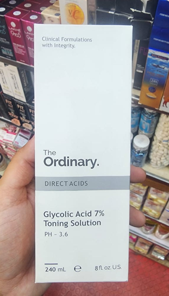 The Ordinary Glycolic Acid 7% Toning Solution – Exfoliating Face Toner for Radiant Skin, Removes Dead Skin Cells, Brightens & Smoothens, 240ml
